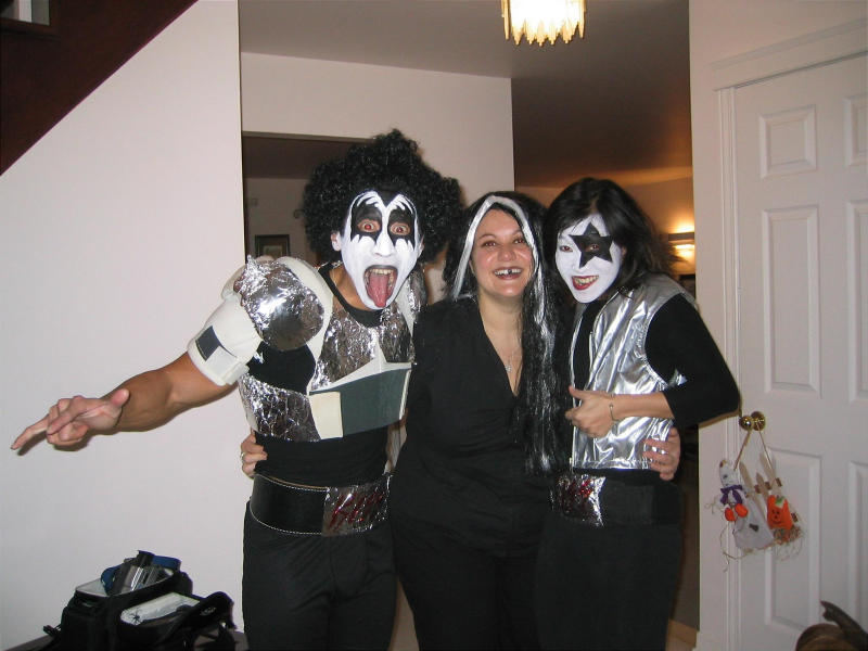 Halloween-2003_Kiss2.jpg