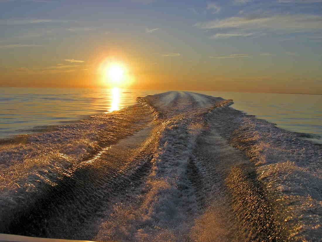 couché de soleil sur le Lac St-jean.jpg