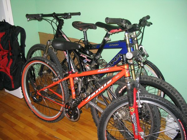 3 Bikes 002.jpg